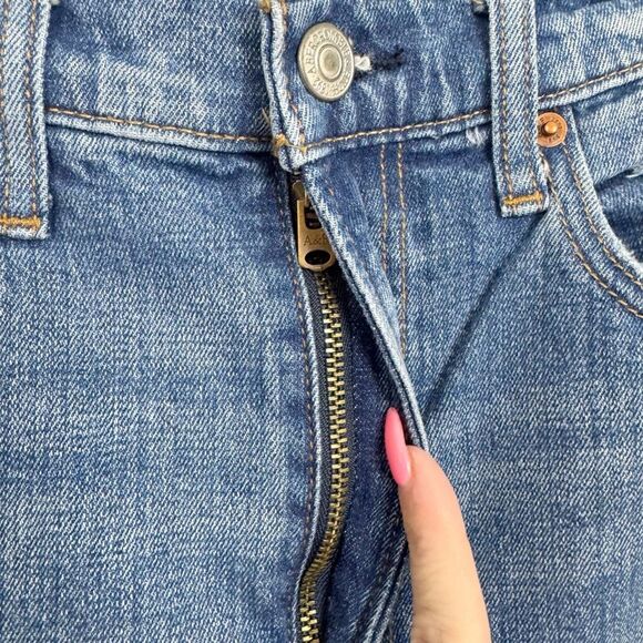 ABERCROMBIE & FITCH | The Mom High Rise Distressed Jeans Women’s Size 26 Long - Picture 7 of 11